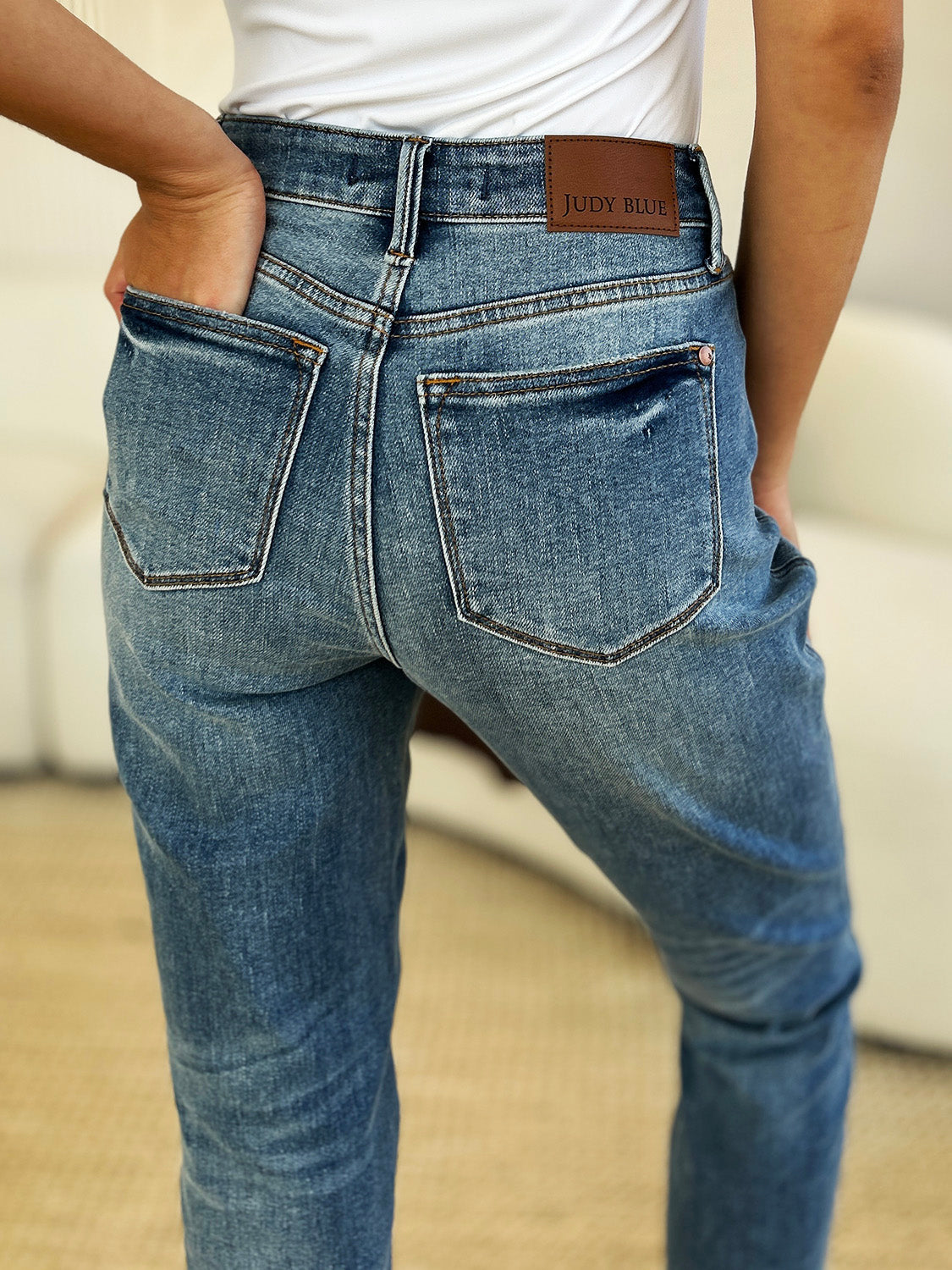 Magic Hem Jeans