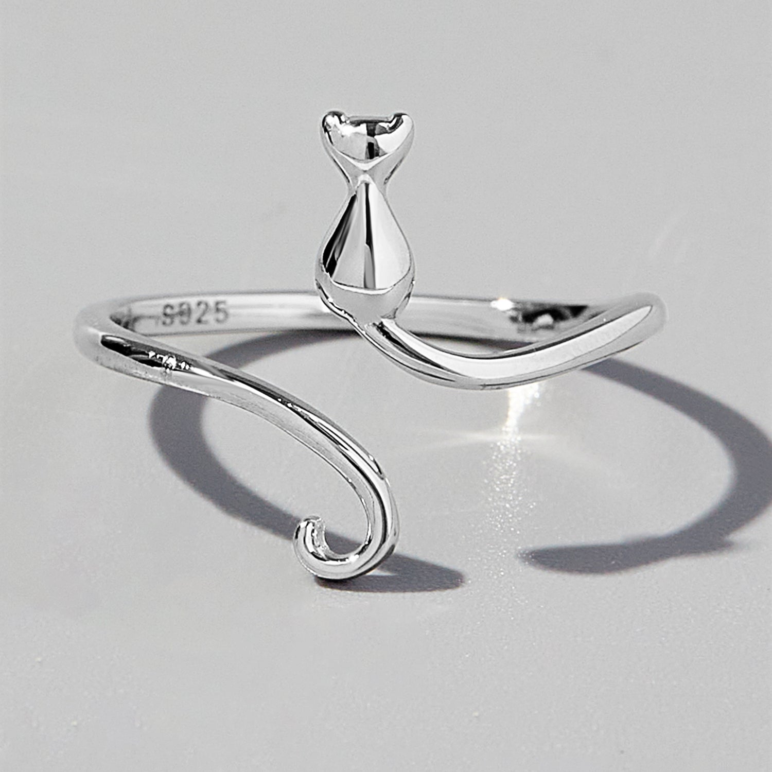 Gato Sterling Silver Ring